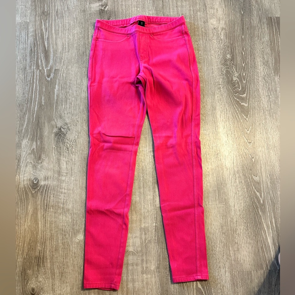 HUE Pink Pants